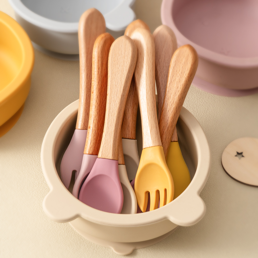 Weaning Spoon Set - Mamaplan ซิลิโคนเด็กช้อนส้อมไม้ Handle ช้อนส้อมเด็กอุปกรณ์ให้อาหารการฝึกอบรมช้อนส้อมชุดอาหารเด็ก Baby Stuff